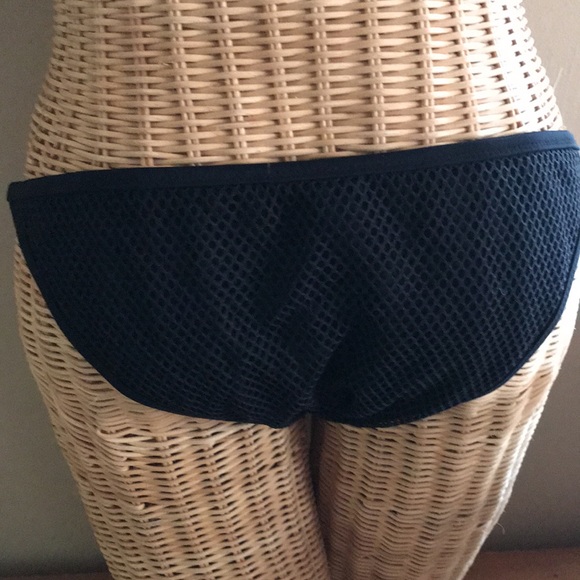 Victoria’s Secret swim bottom L - Picture 3 of 4